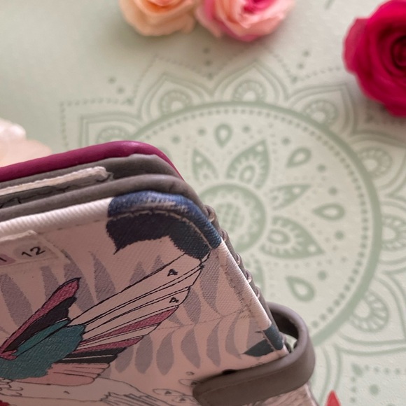 House of Disaster Passport Holder Travel Wallet Hummingbird Colourable Art Book - Picture 8 of 15